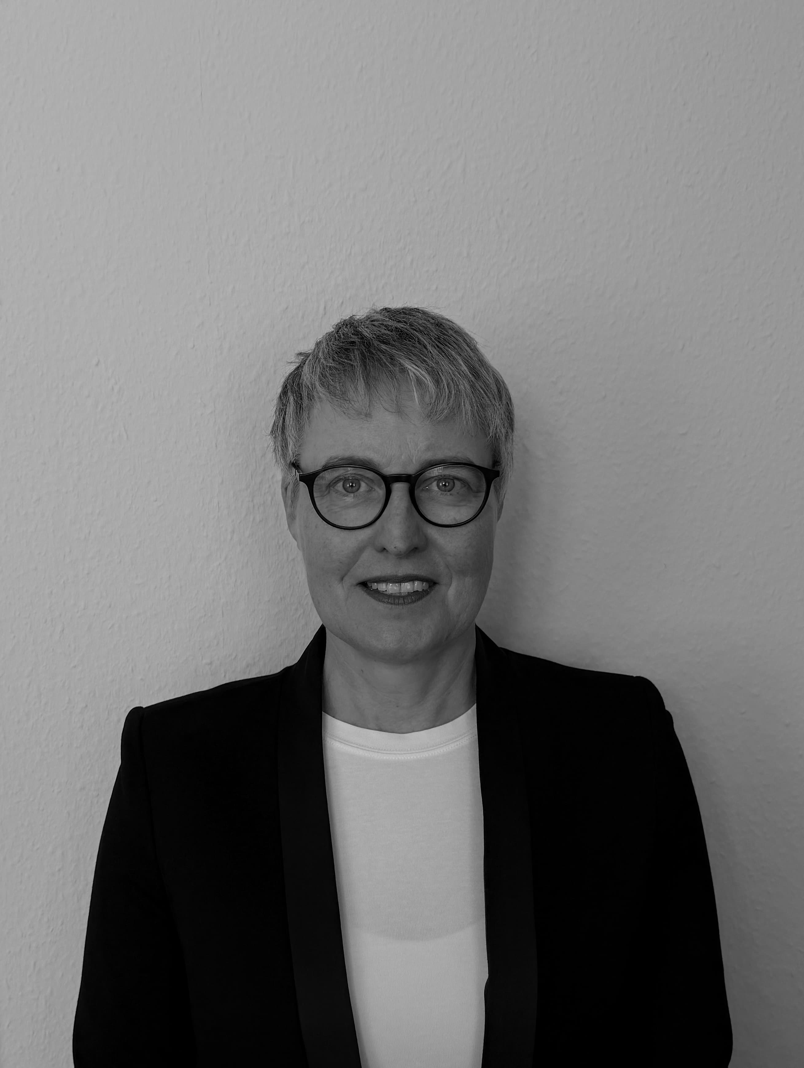 Portrait von Rechtsanwältin Susanne König, KSW Gruppe Wismar